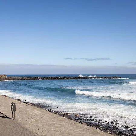 아파트 Amplio En Zona De Playa *